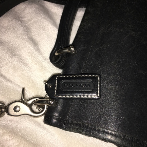 Coach Hand Bag # 9927 - Picture 3 of 8